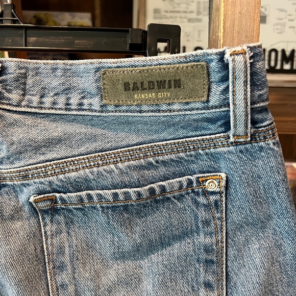 Baldwin women’s Kennedy low rise boyfriend jeans size 26 - Picture 2 of 10